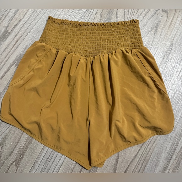 aerie Pants - Aerie Offline Women's Mustard High-Waisted Shorts